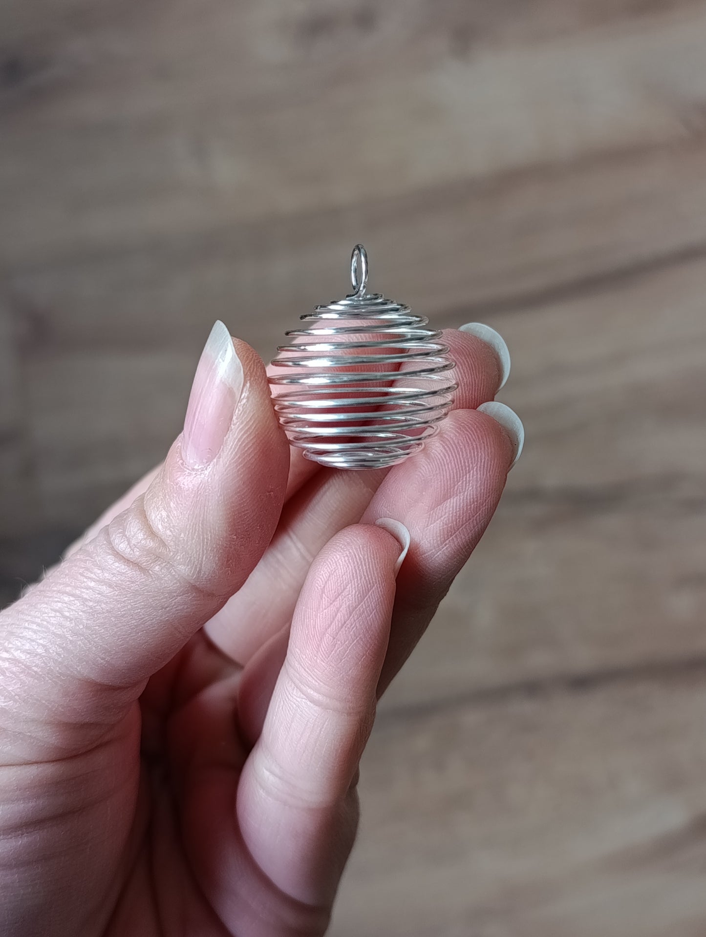 pendentif cage spirale