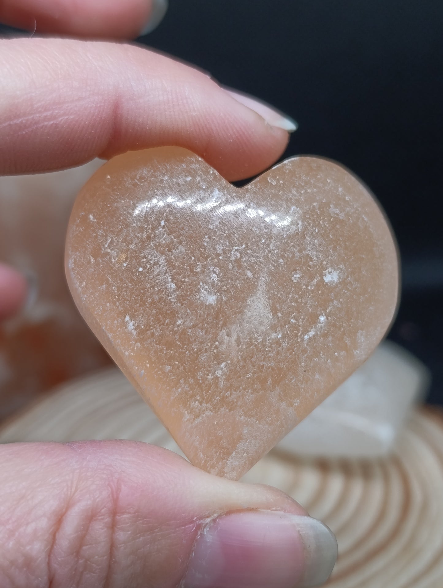 Galet Coeur Sélénite orange