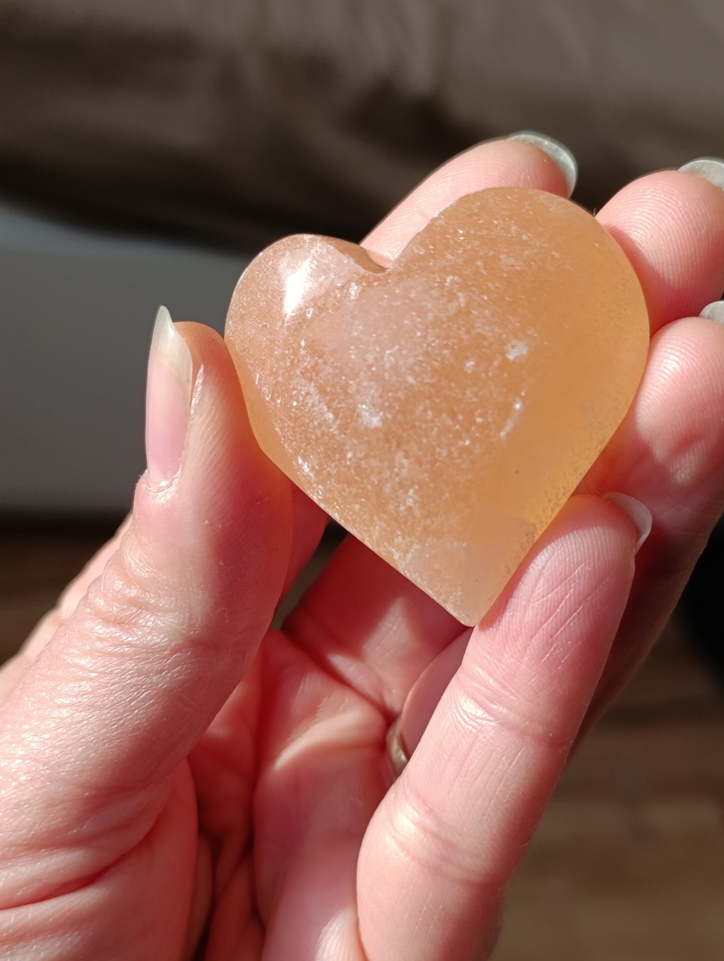 Galet Coeur Sélénite orange