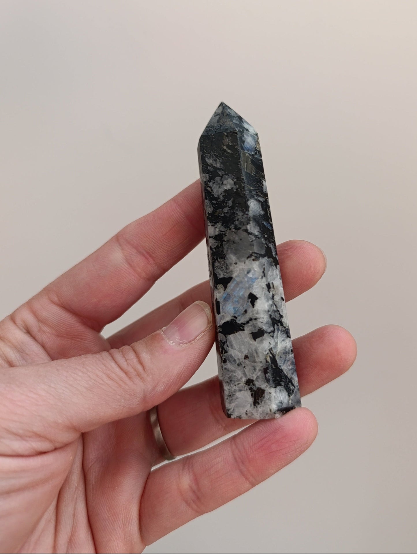 Pointe Péristérite (Labradorite blanche)