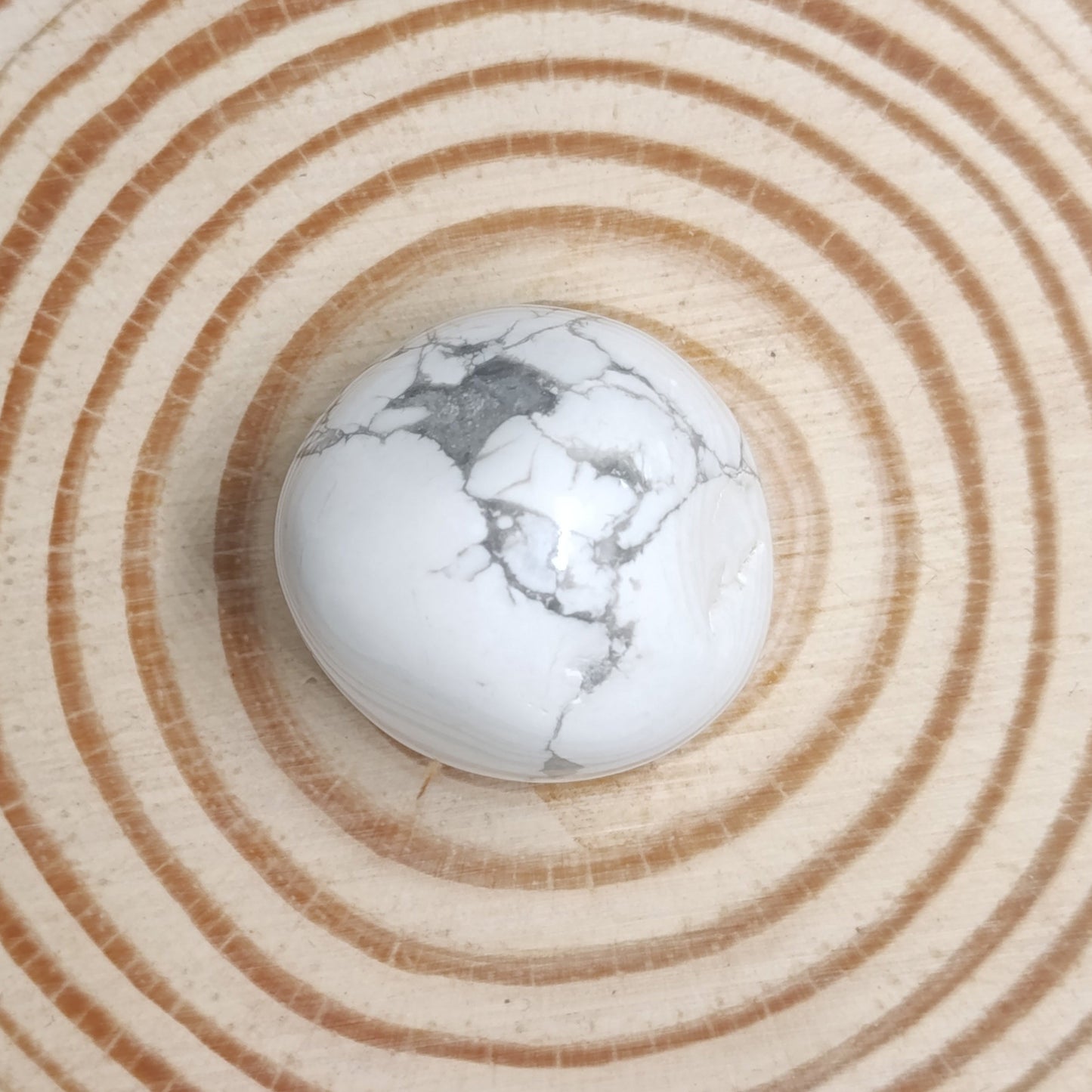 Pierre roulée Howlite blanche