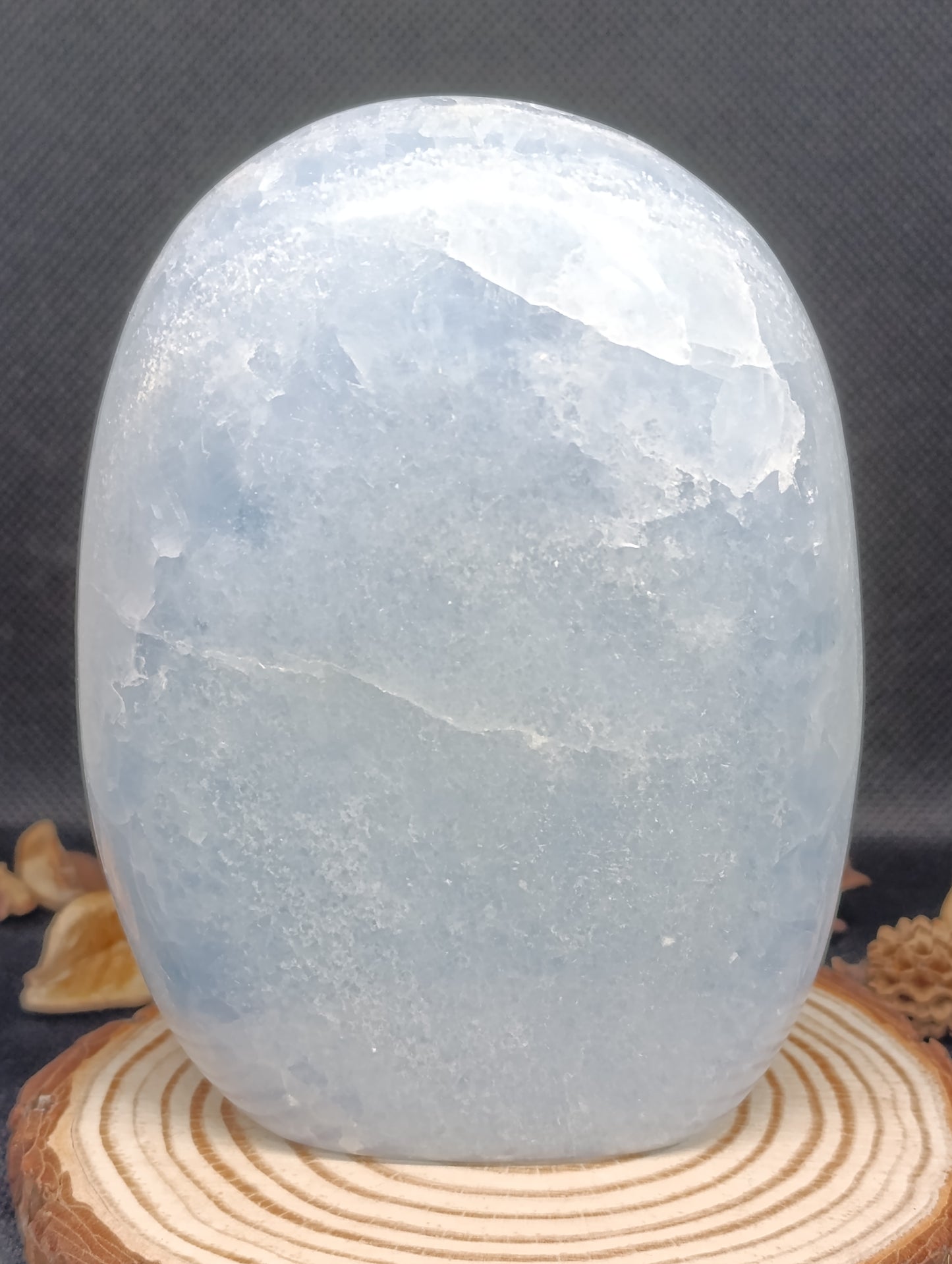Forme libre Calcite bleue - 814gr