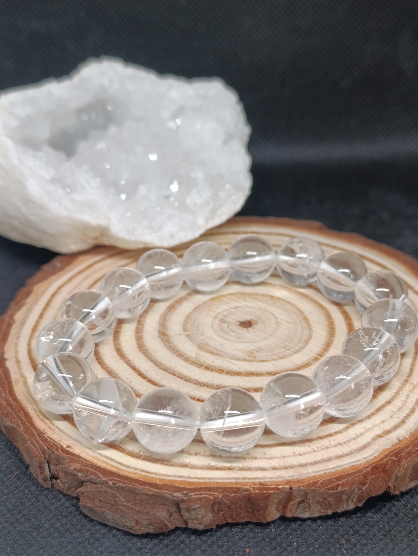 Bracelet boule Cristal de Roche 12mm
