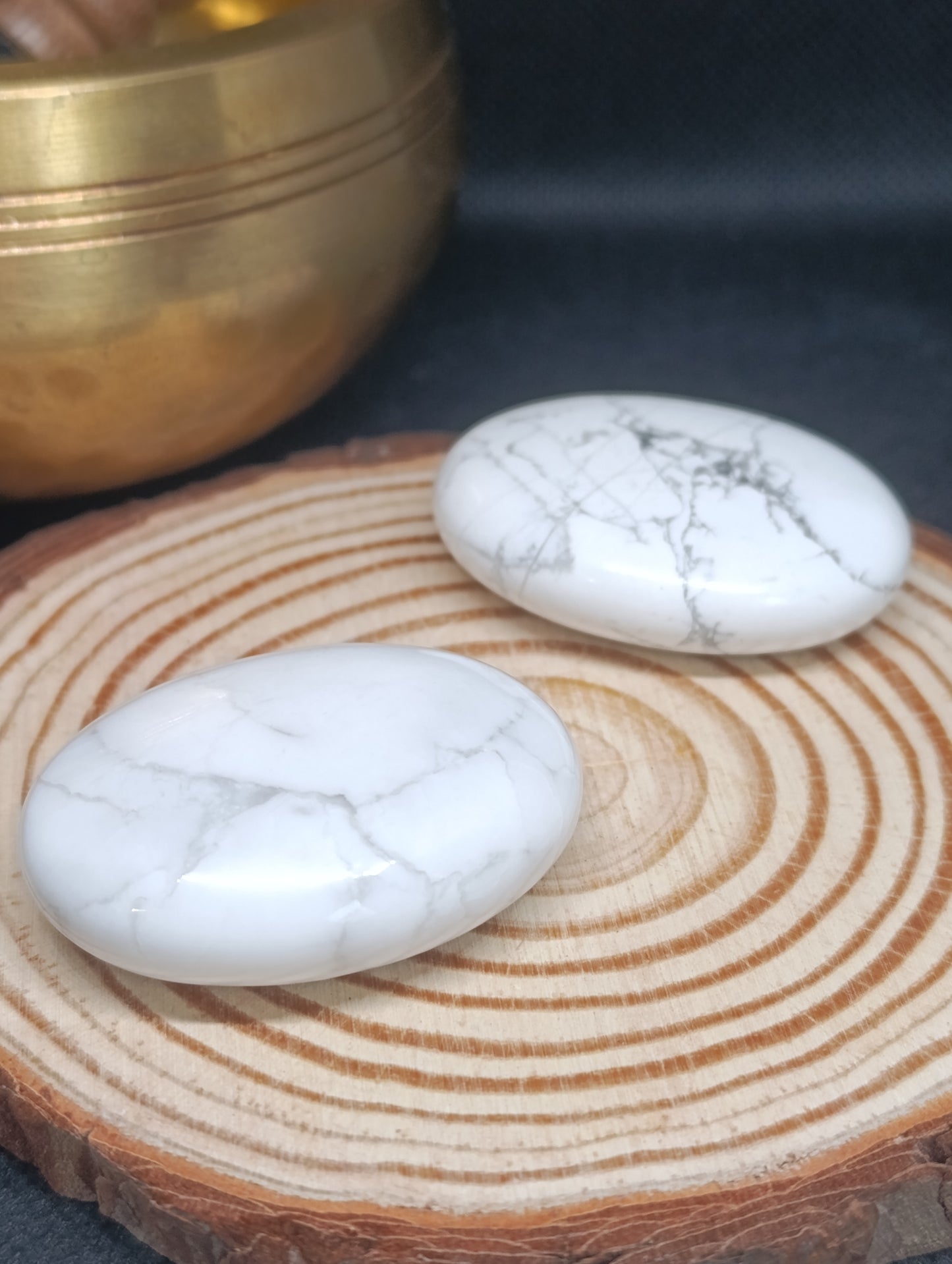 Galet Howlite