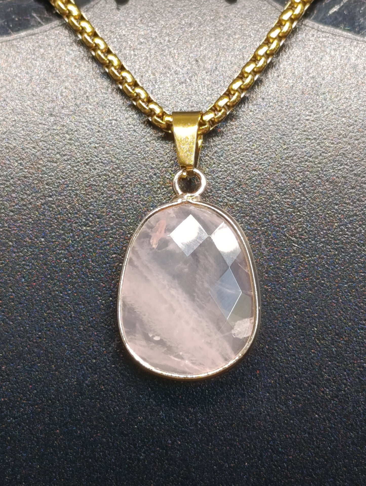 Pendentif serti pierre naturelle