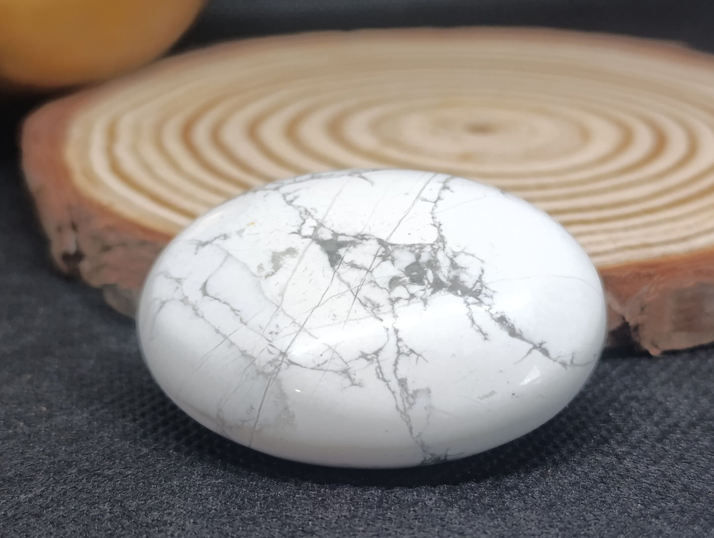 Galet Howlite