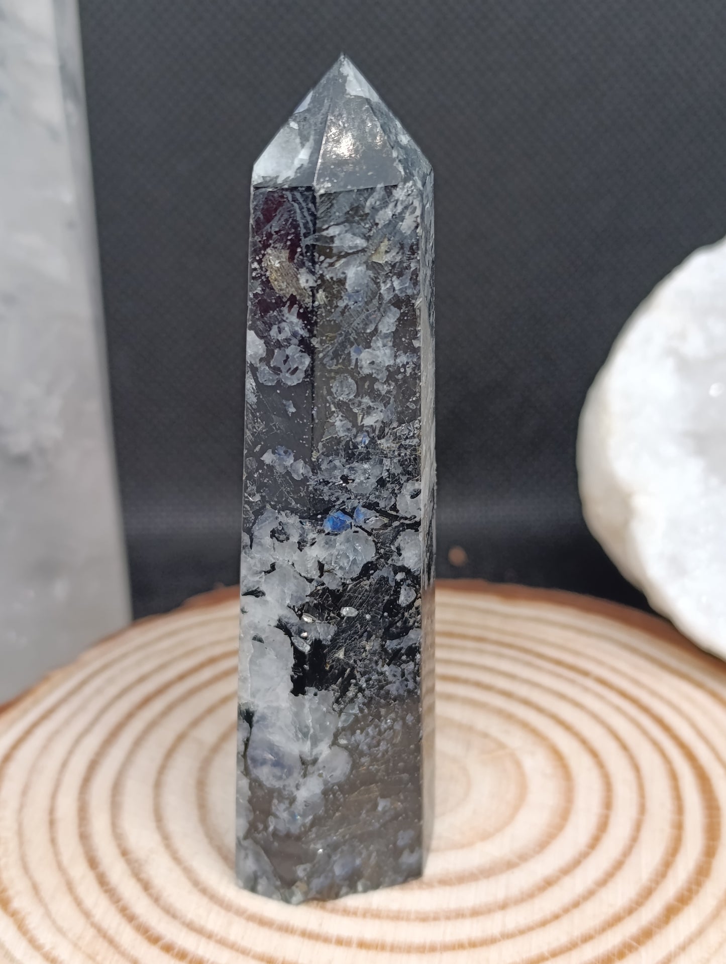 Pointe Péristérite (Labradorite blanche)