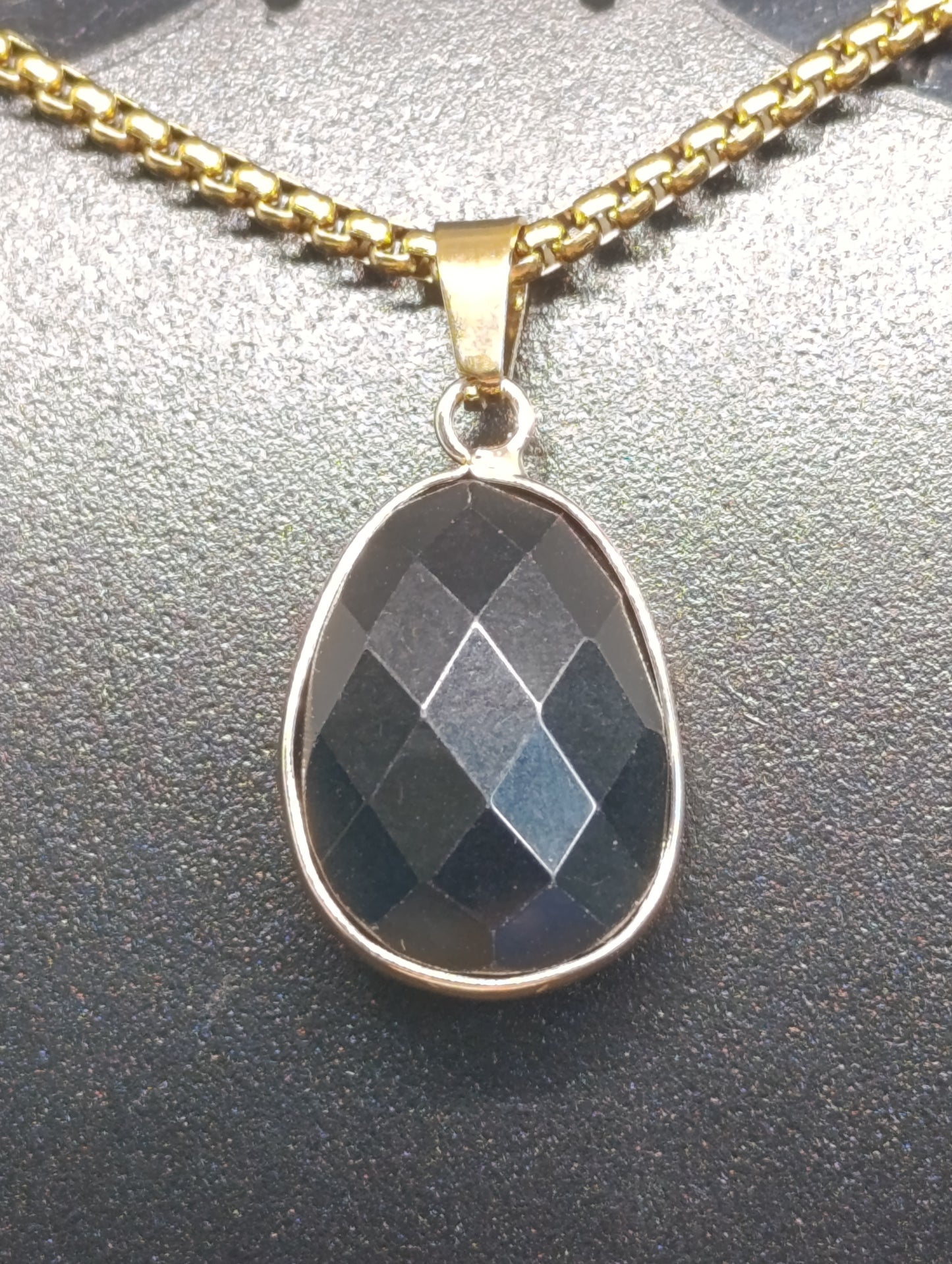 Pendentif serti pierre naturelle