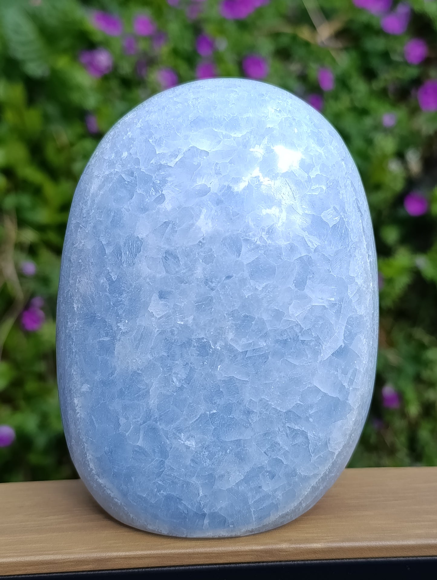 Forme libre Calcite bleue - 814gr