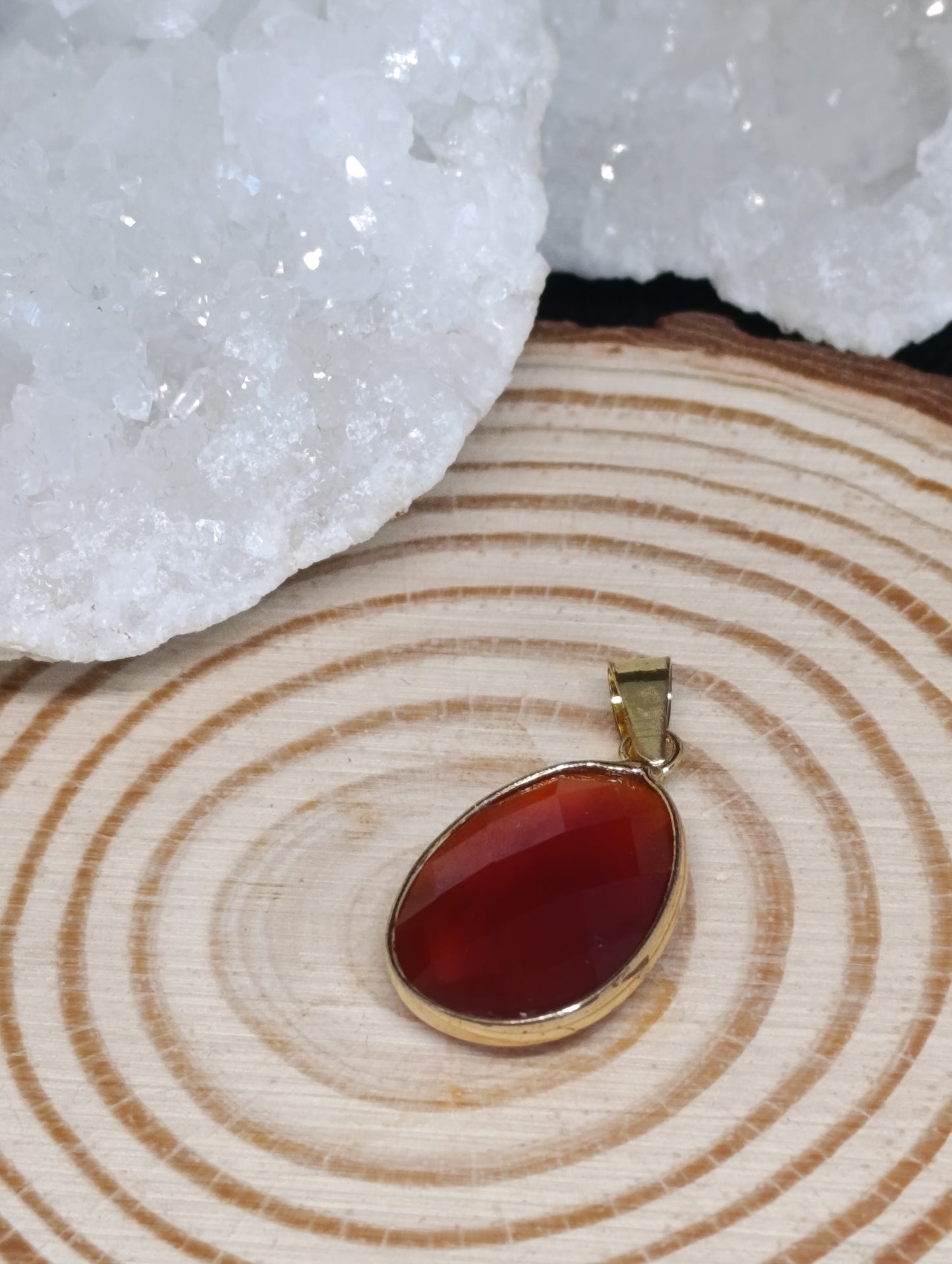 Pendentif serti pierre naturelle