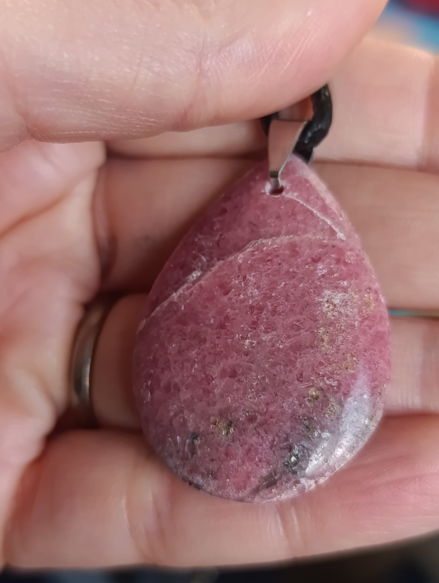 Pendentif goutte Rhodonite