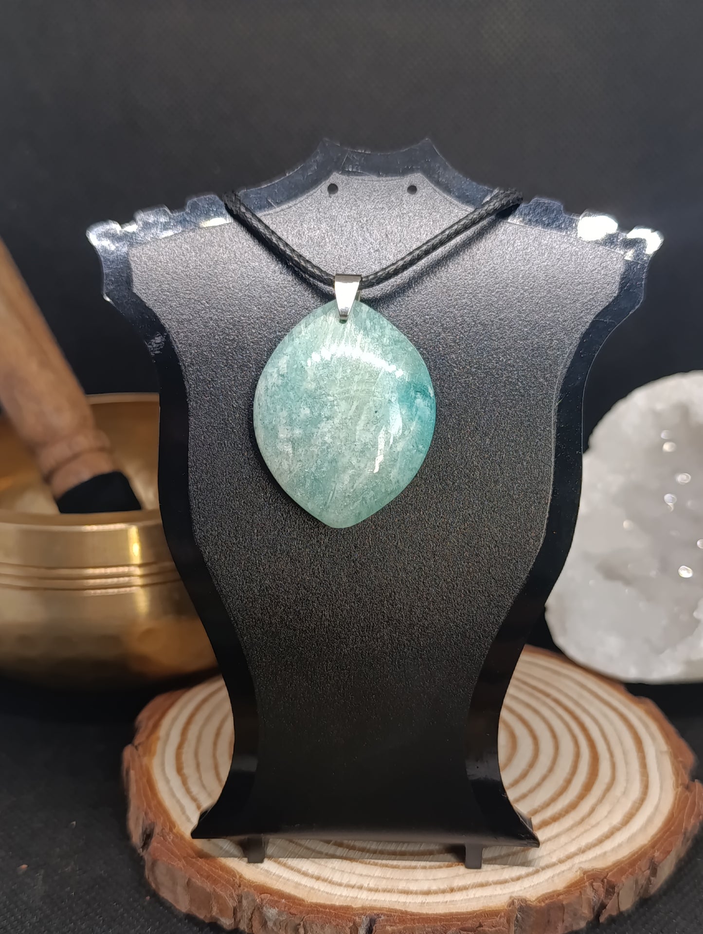 Pendentif ovale galbé Amazonite