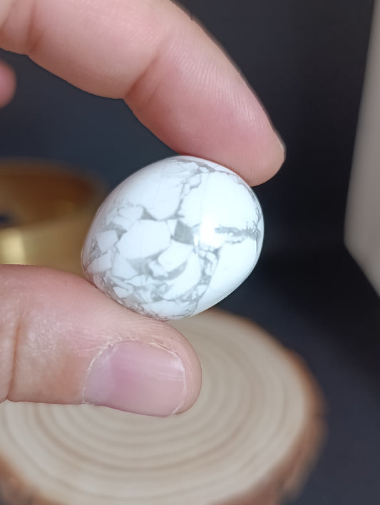 Pierre roulée Howlite blanche