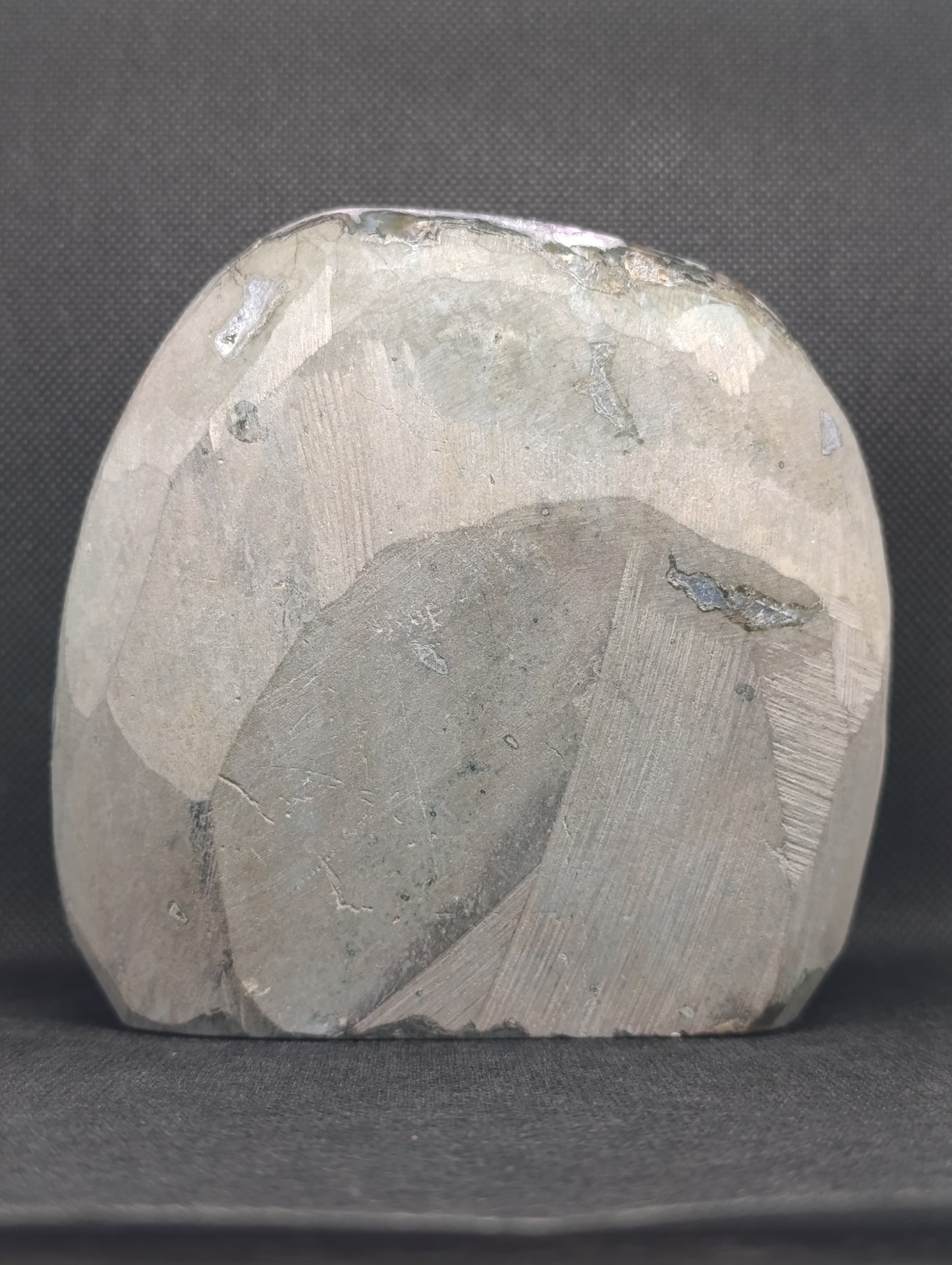 Géode d'Améthyste - 1,41 kg -  Qualité AAA+