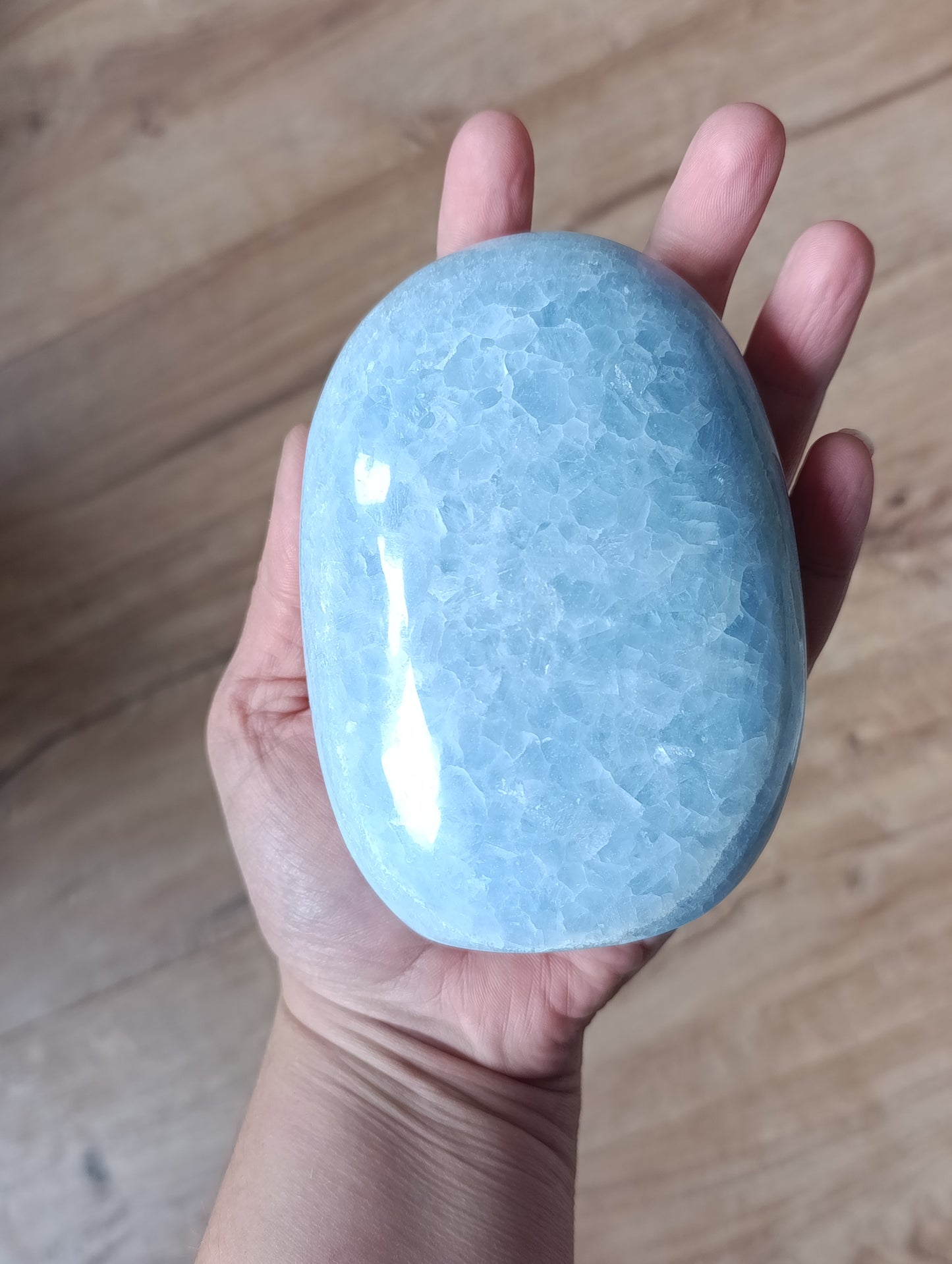 Forme libre Calcite bleue - 814gr