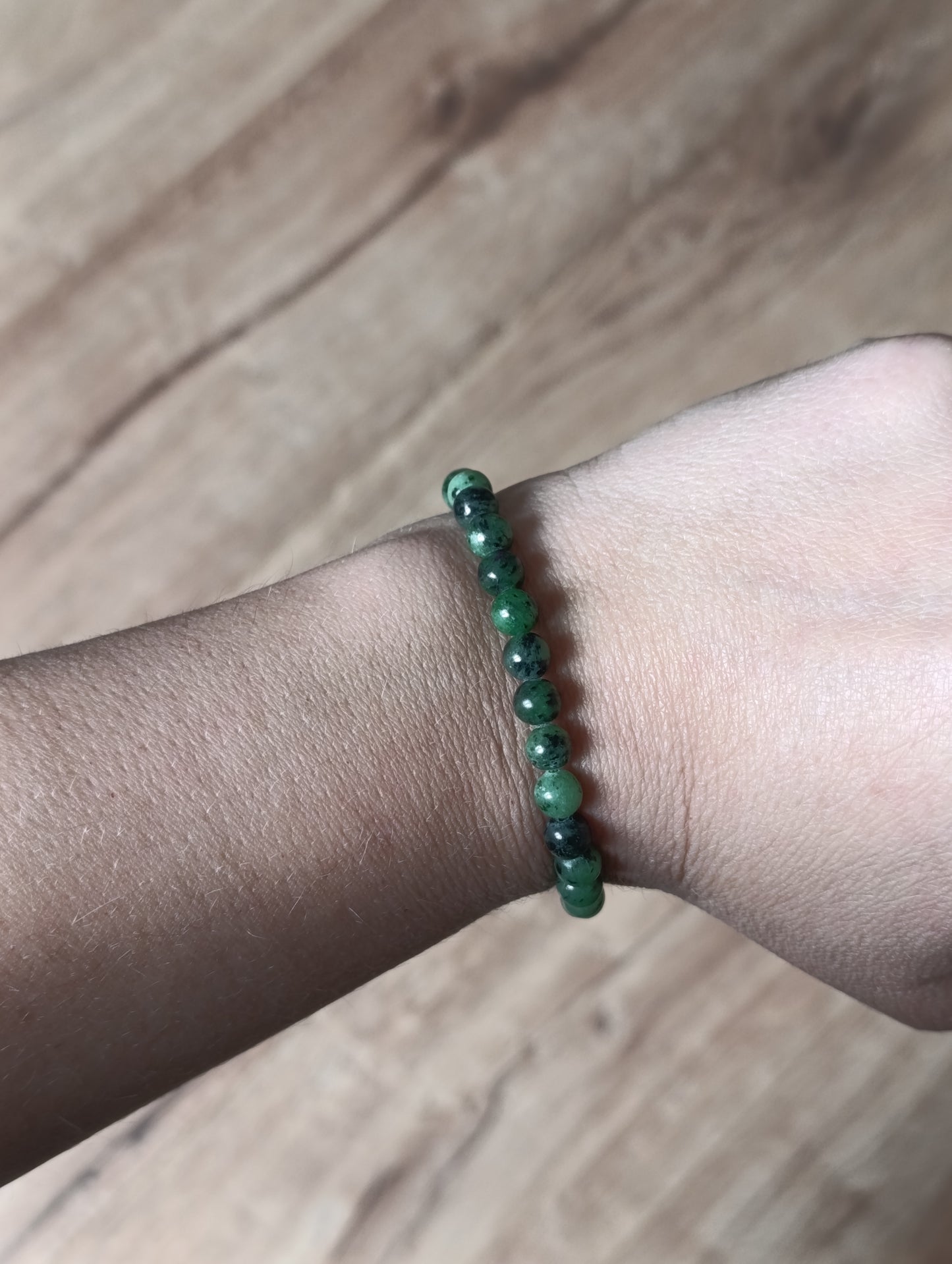 Bracelet boule Rubis Zoïsite 6mm
