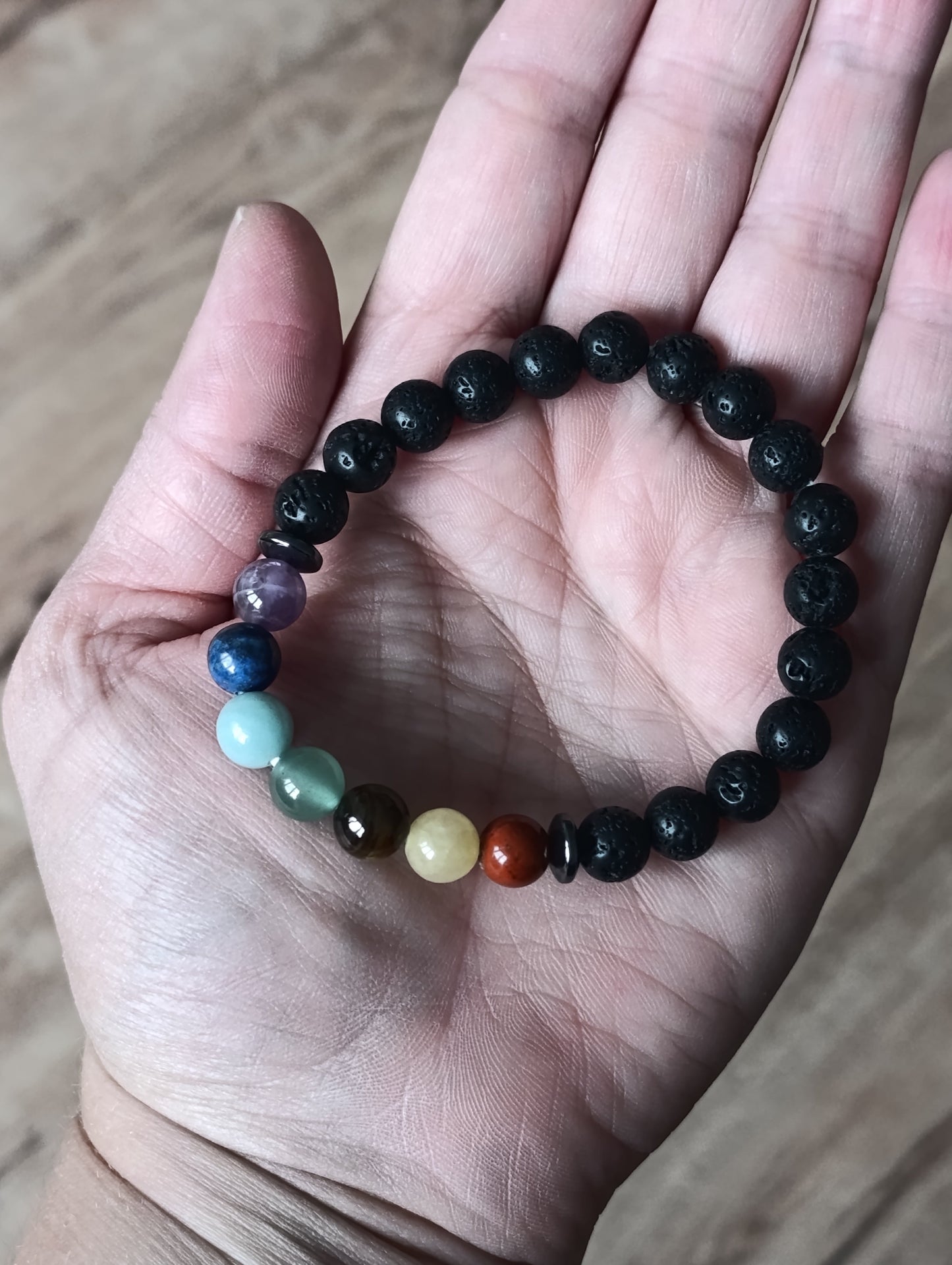 Bracelet Pierre de Lave - 7 chakras - 8mm