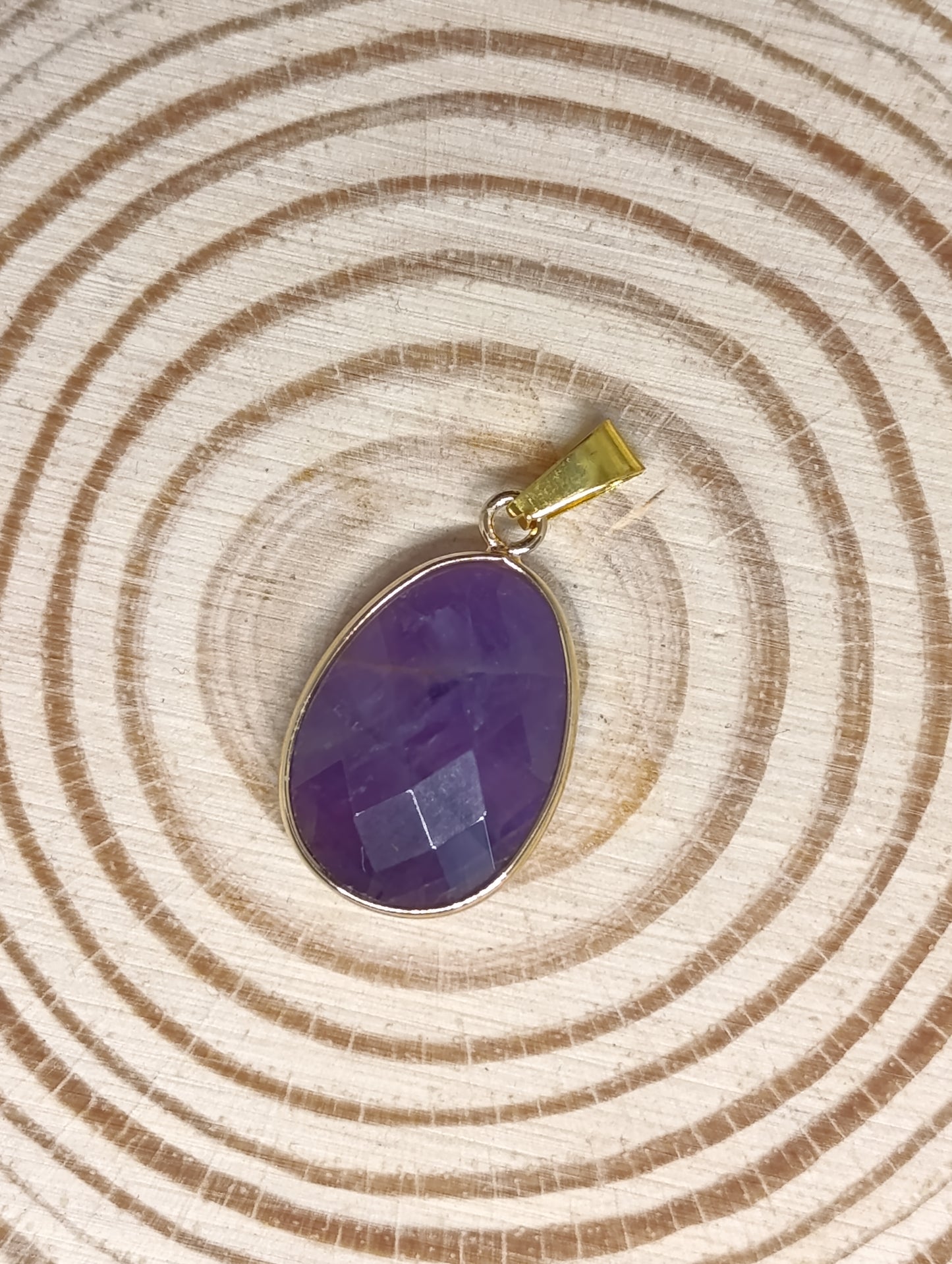 Pendentif serti pierre naturelle
