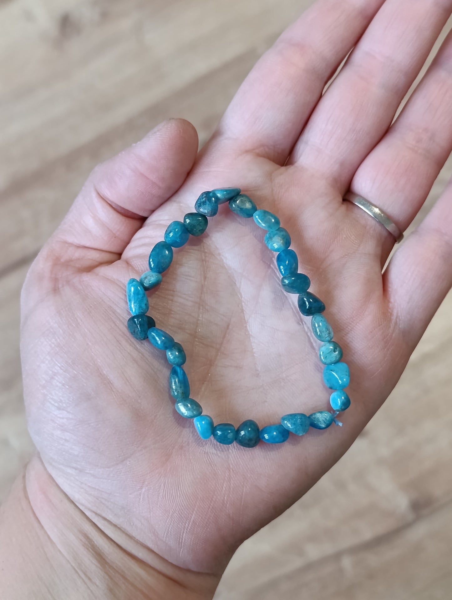 Bracelet pierres roulées Apatite bleue