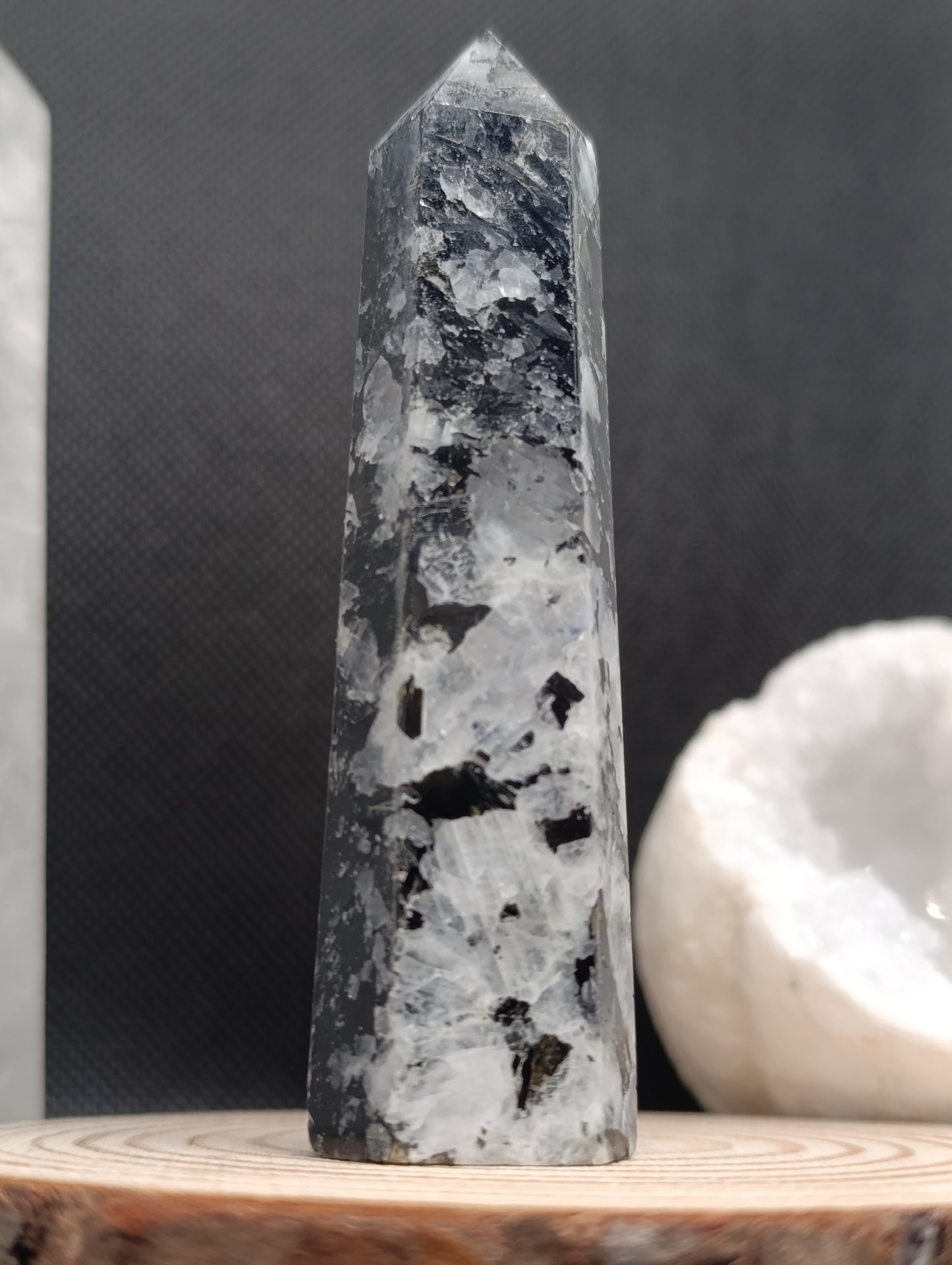 Pointe Péristérite (Labradorite blanche)