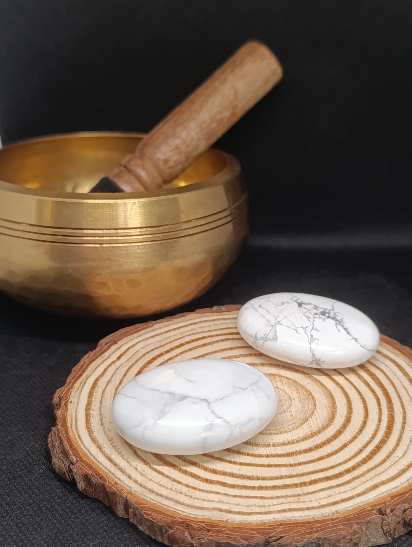 Galet Howlite