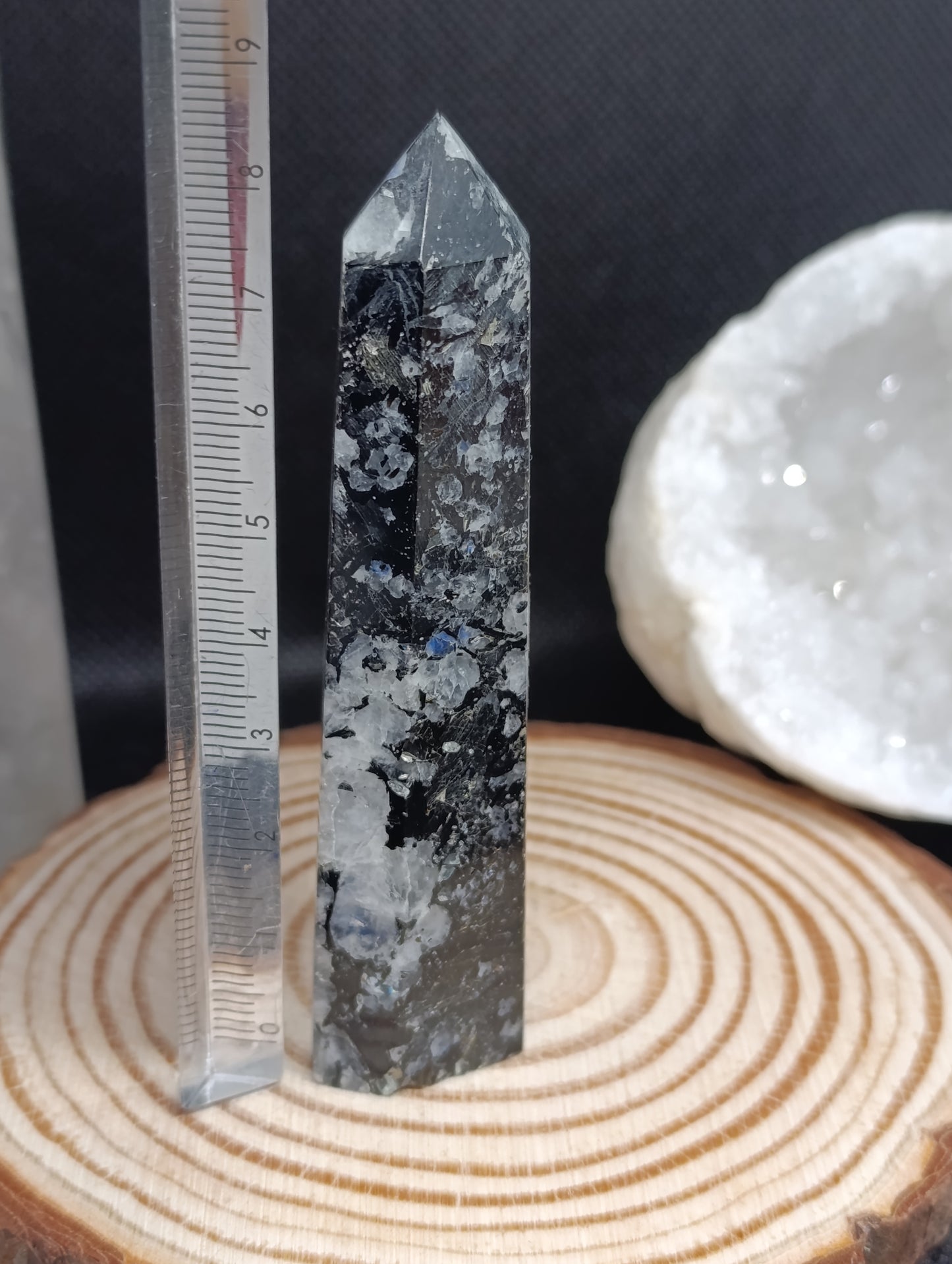 Pointe Péristérite (Labradorite blanche)