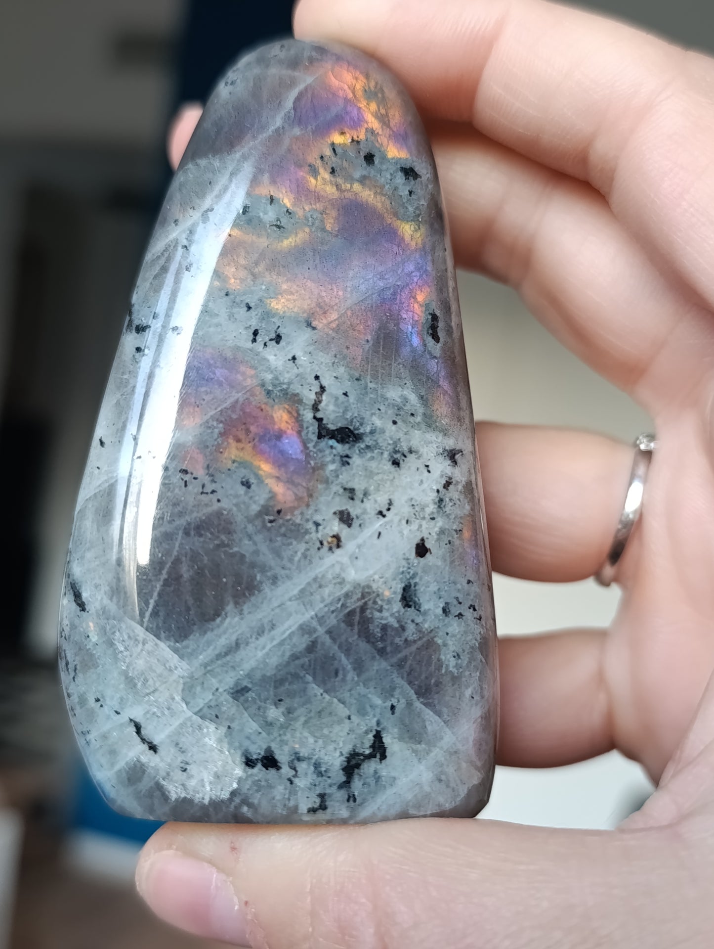 Forme libre Labradorite violette - 254gr - Qualité AA