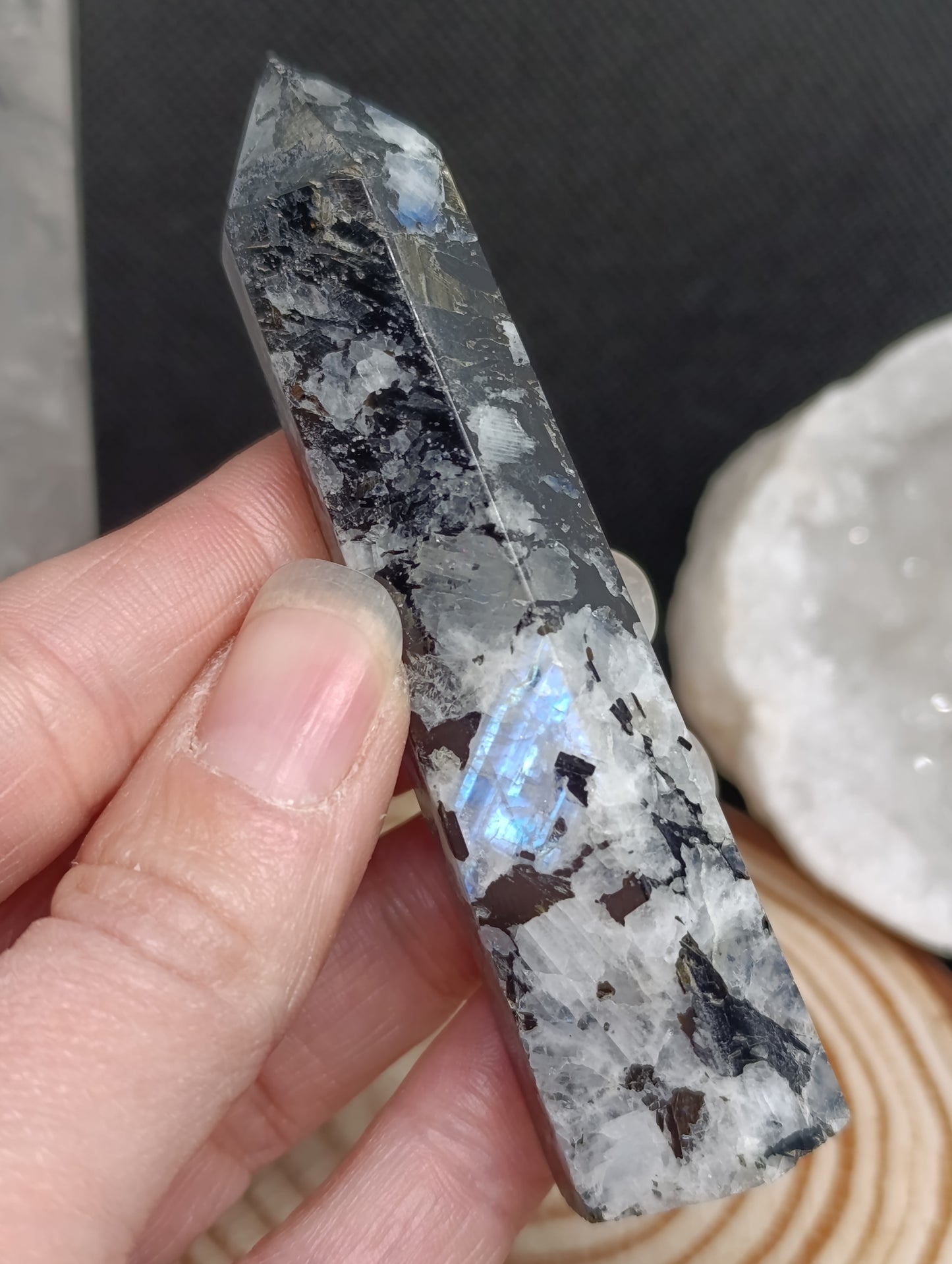 Pointe Péristérite (Labradorite blanche)