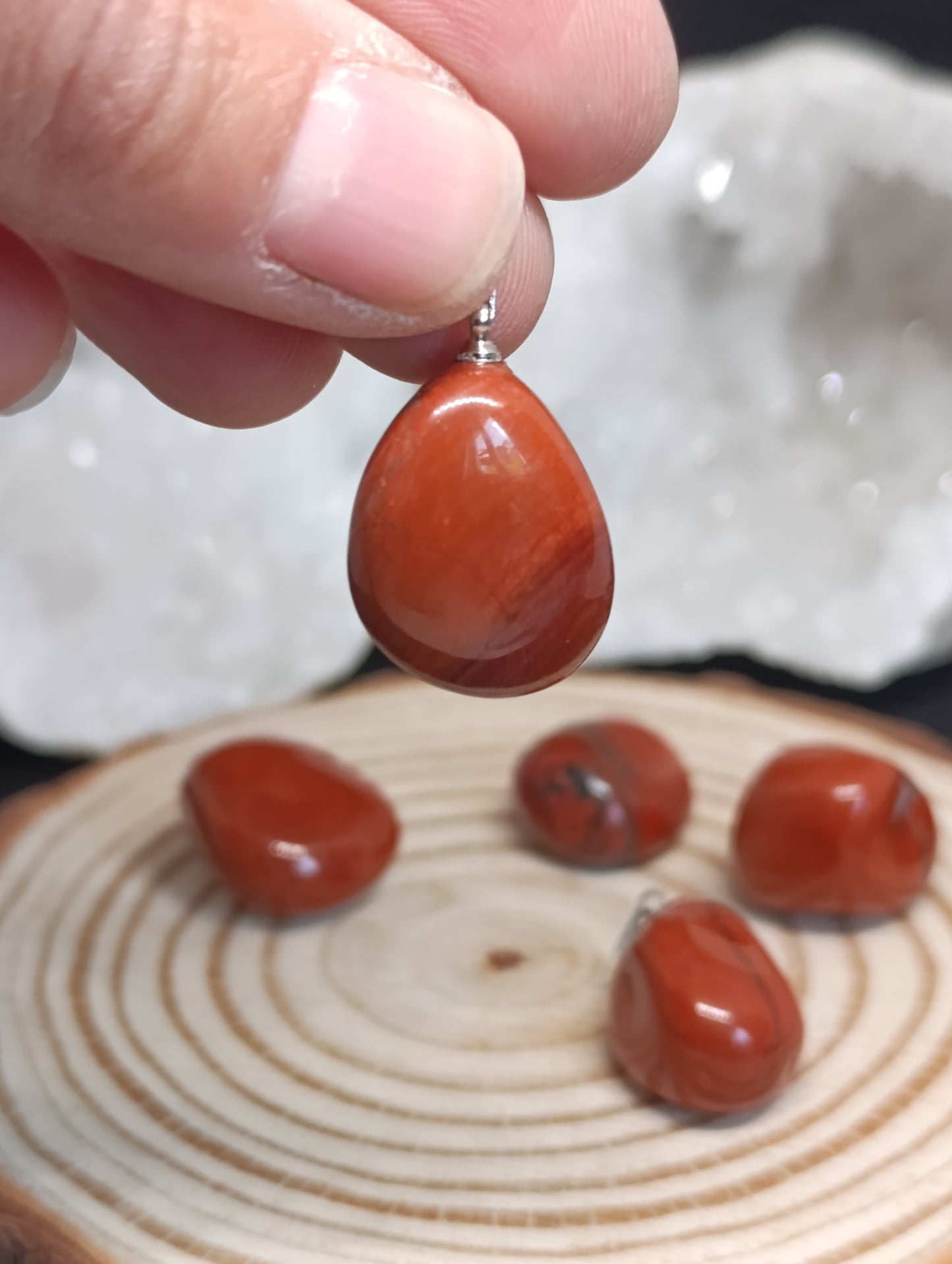 Pendentif pierre roulée Jaspe rouge