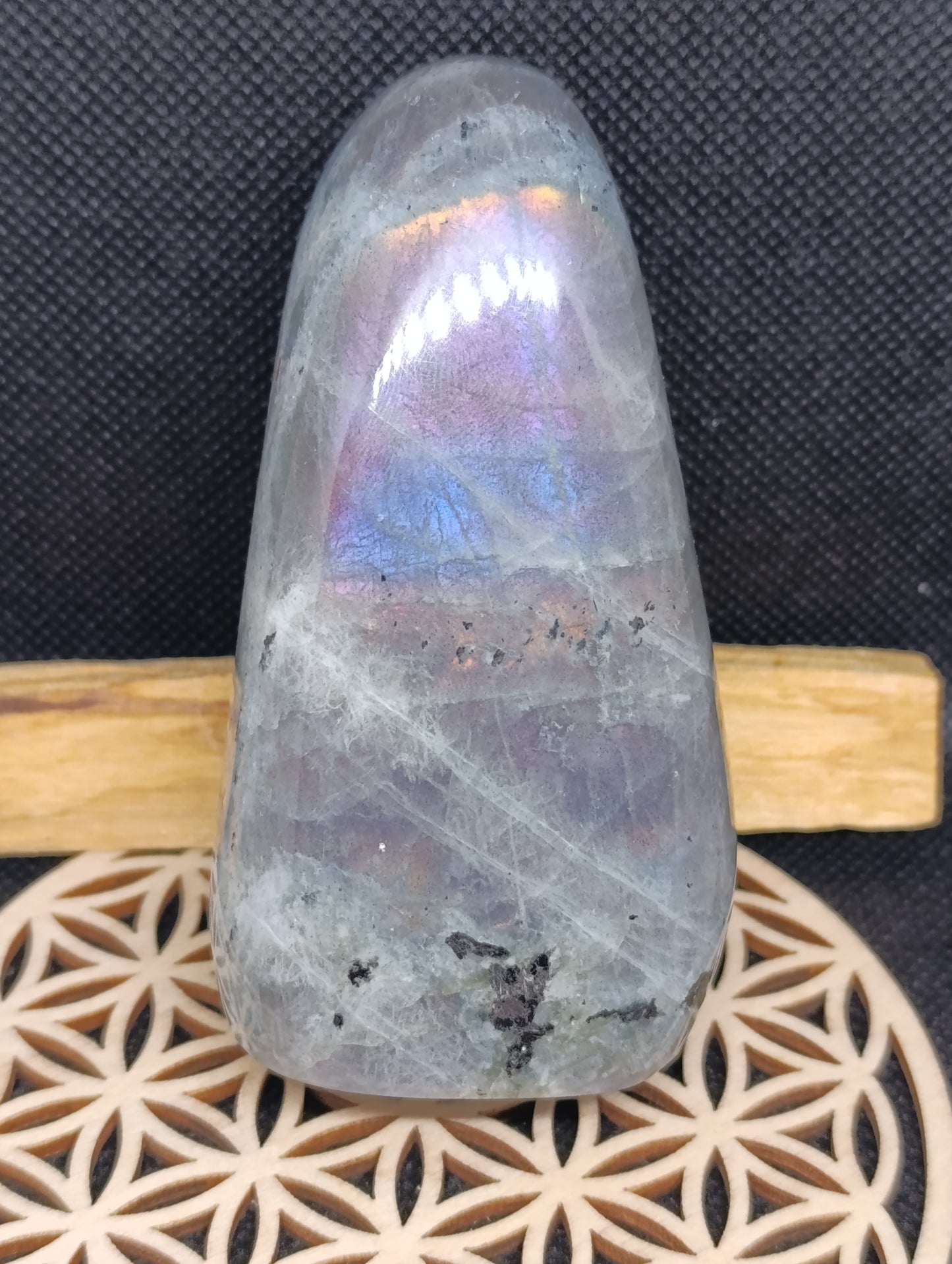 Forme libre Labradorite violette - 254gr - Qualité AA